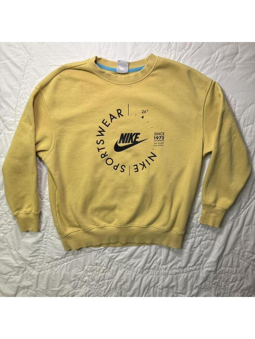Nike Sportswear yellow crewneck sweatshirt Size S